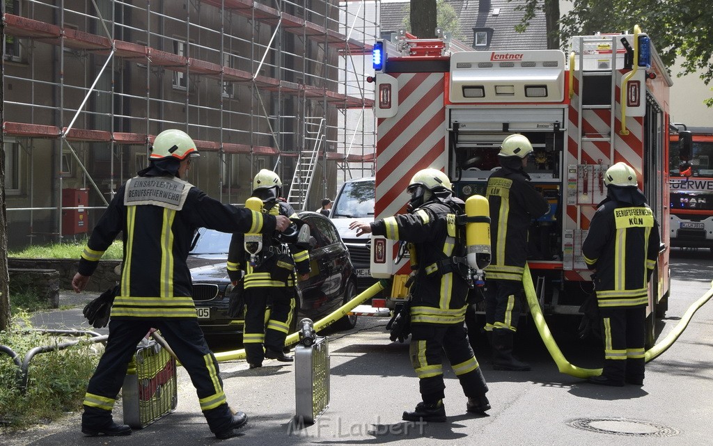 Kellerbrand Koeln Kalk Manteufelstr P16.JPG - Miklos Laubert